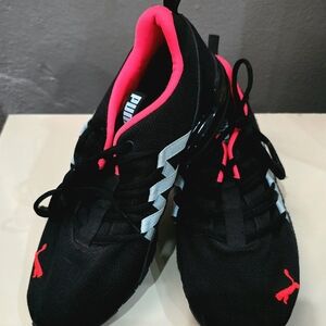Puma Black Sneakers with Hot Pink Trim